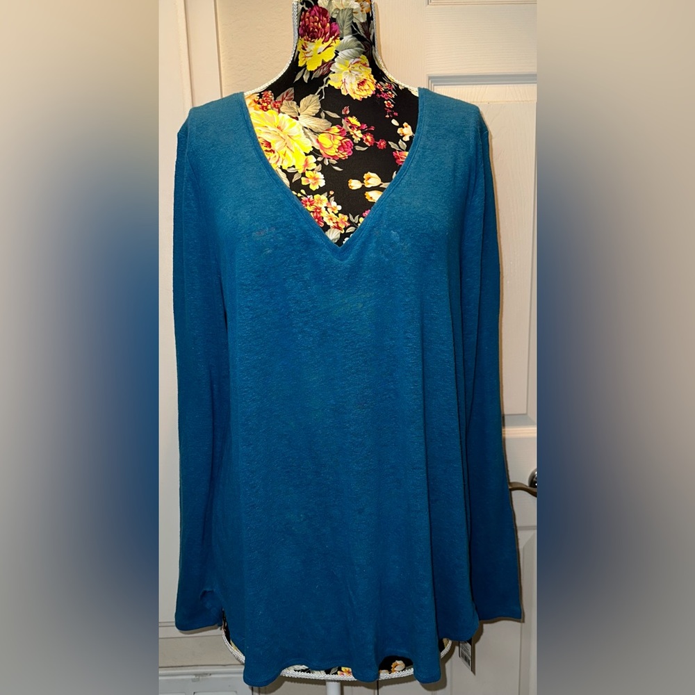 Mossimo Long Sleeve V-Neck Tunic Sweater NWT